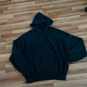 ALO Yoga scholar hooded sweater size M
